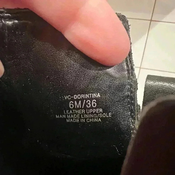 Vince Camuto Dorintina Black Leather Silver Studded Ankle Booties Size 6 NWOT - Picture 7 of 7